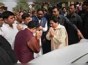Lucknow: BSP President Mayawati and Samajwadi Party leader Ram Govind Chaudhary ...