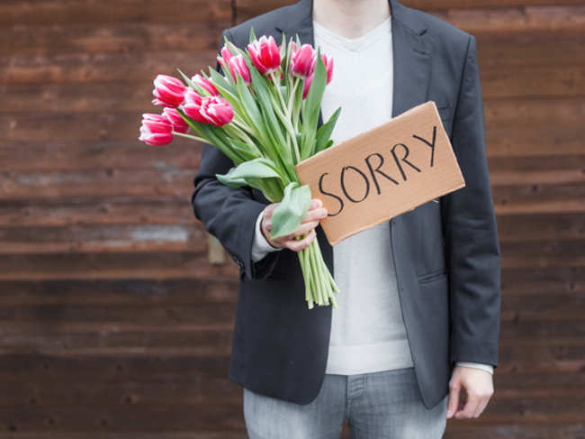 Don't let scraps with colleagues drag, learn to forgive at work