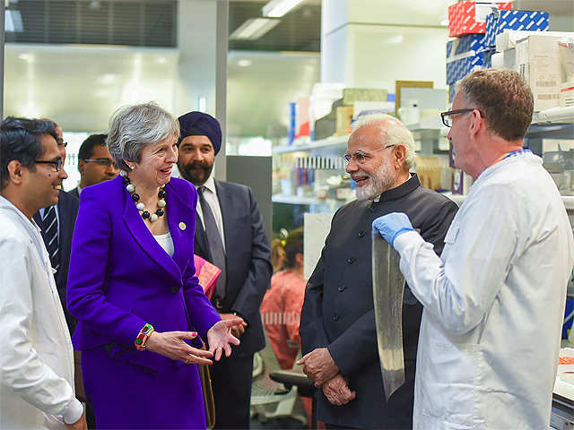 Modi visits Francis Crick Institute