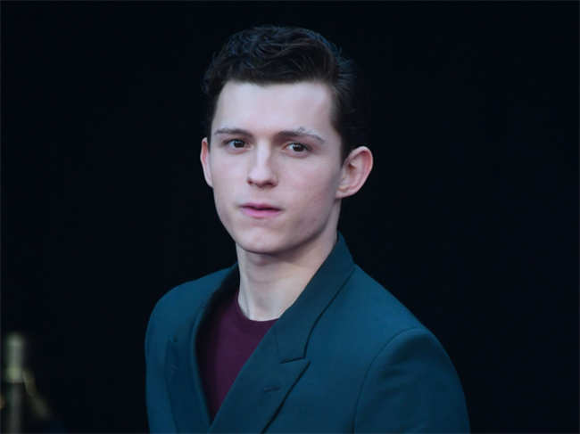 Why Tom Holland thought filming 'Avengers: Infinity war' was bizarre ...