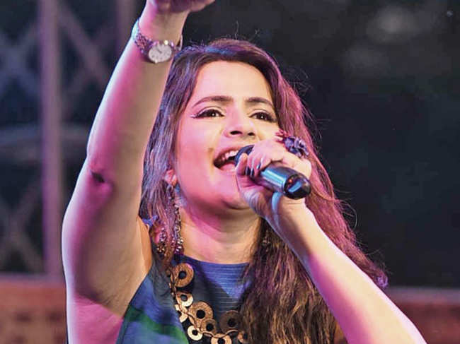 Sona Mohapatra receives threats from Sufi foundation, reaches out to Mumbai Police for help