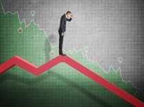 Market Now: Markets trade lower; these stocks are the top losers on NSE