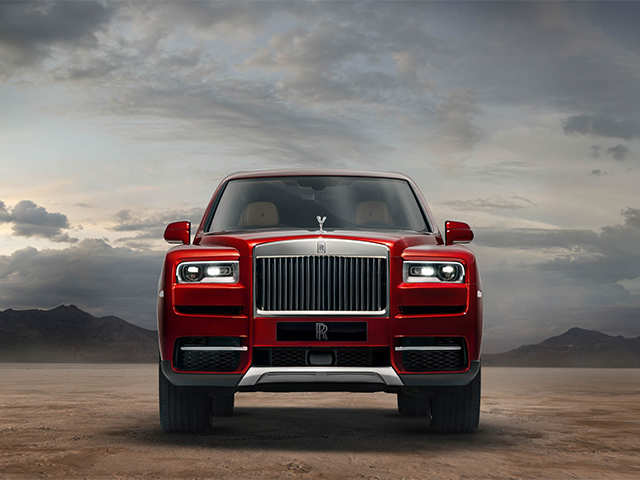 The $325,000 Rolls-Royce Cullinan Luxury SUV Debuts: Photos, Details