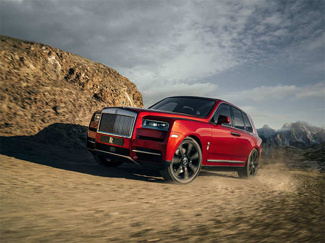 The $325,000 Rolls-Royce Cullinan Luxury SUV Debuts: Photos, Details