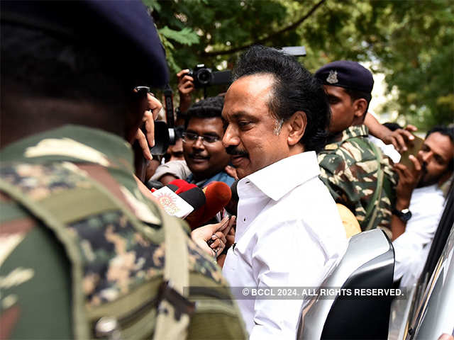 MK Stalin detained by police