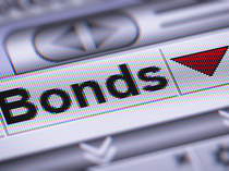 Bonds2down-Thinkstock