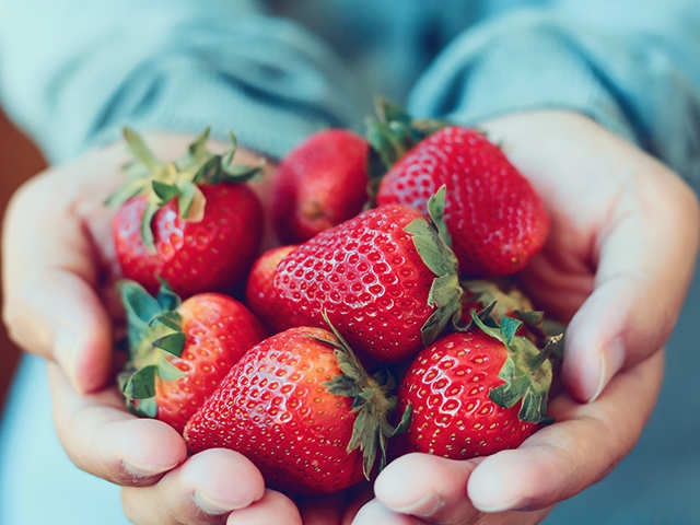 Gigantella Maxim Strawberries
