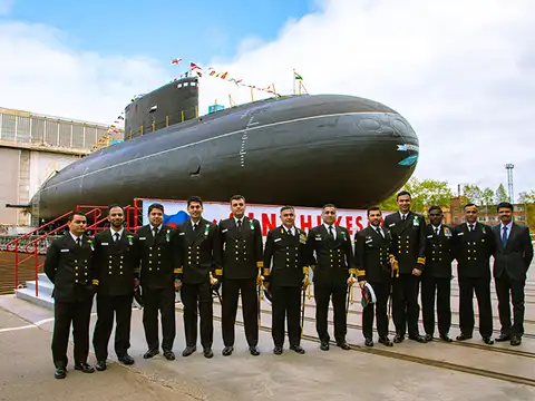 Neylon külotlu oyoqlarning porno fotosuratlari