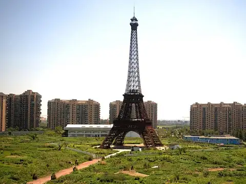 Eiffel Tower