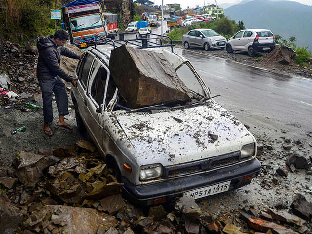 Indian Army rescues over 250 passengers trapped due to landslides