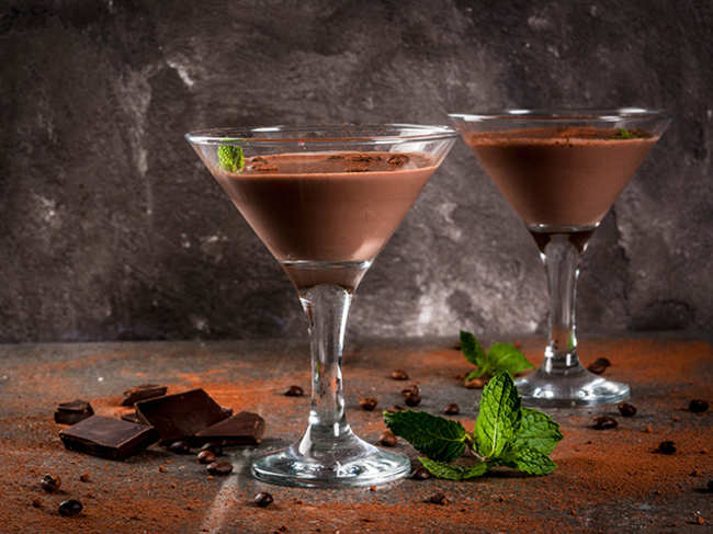 cocktail-drink-chocolate-food-eat-ThinkstockPhotos-845682544