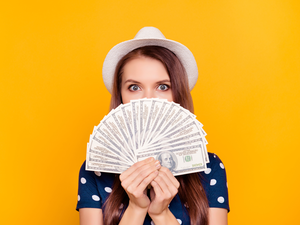 money-spend-thinkstock