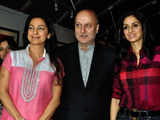 Anupam Kher with Juhi Chawla and Shree Devi