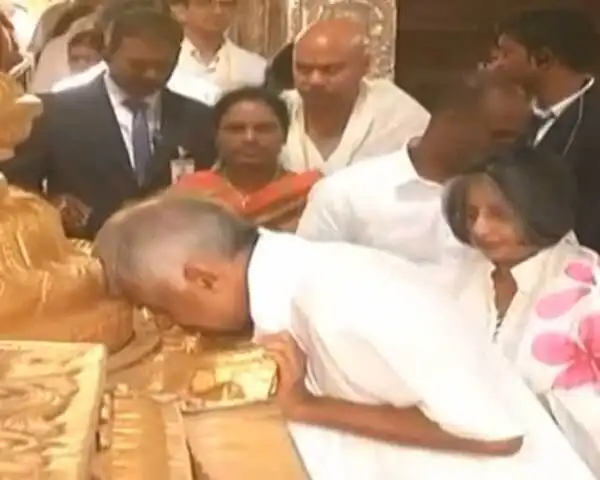 andhra-pradesh-sri-lankan-pm-visits-tirupati-temple.jpg