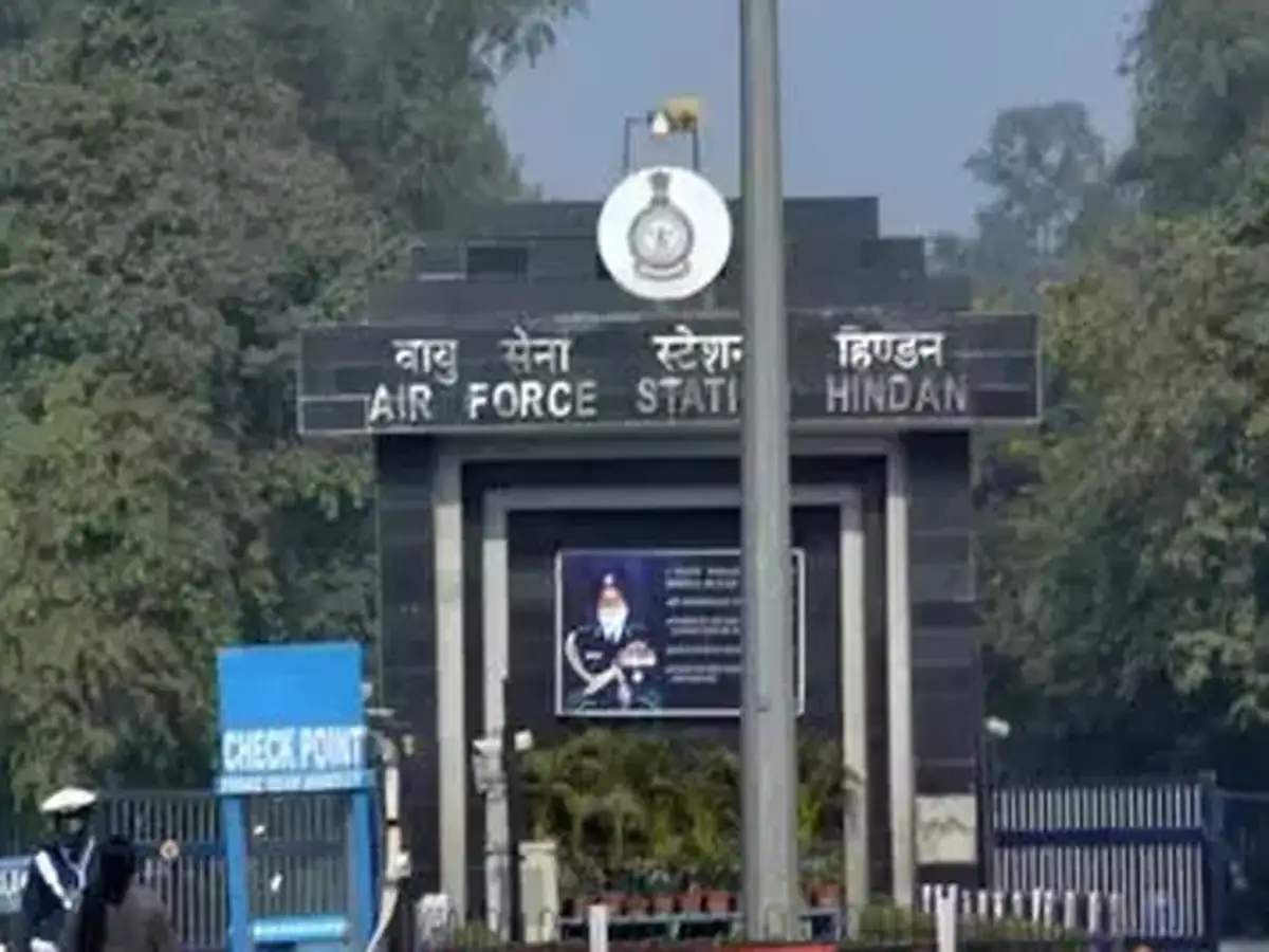 hindon station