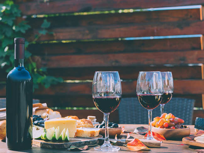 drink-wine-cheese-food-GettyImages-916218998