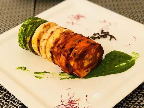 Kashmiri Palak Aur Malai Paneer Tikka