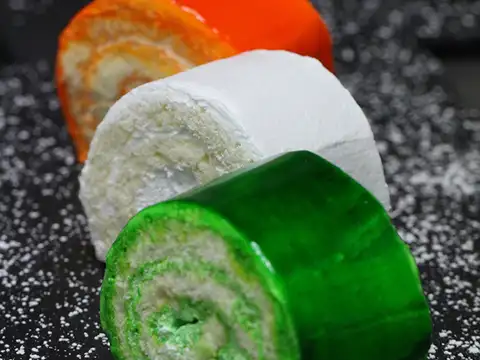 Tricolour Swiss Roll