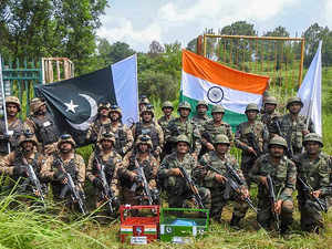 India and Pakistan take part for the first time in SCO military drill