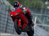 Ducati 848 EVO: Italian beauty to have fun with