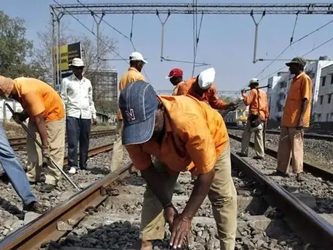 Saving lives of track-maintainers