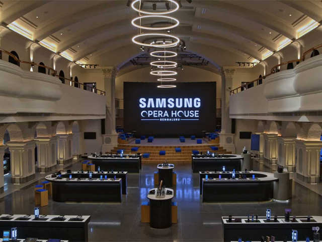 ​Samsung world's 'largest' mobile experience centre