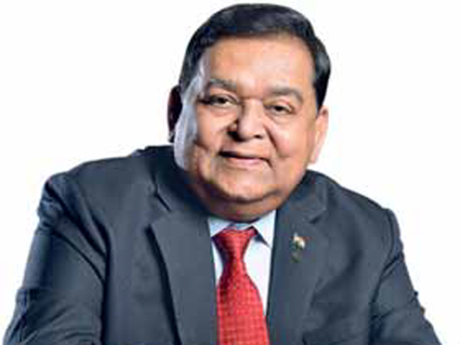 Am Naik Am Naik Who Owns 6 Shirts And 3 Suits Plans To Give Away All 3337