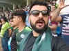 Pakistani man sings Indian national anthem at Indo-Pak match