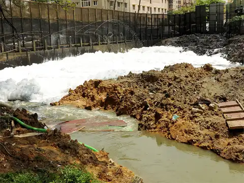 ​Toxic froth