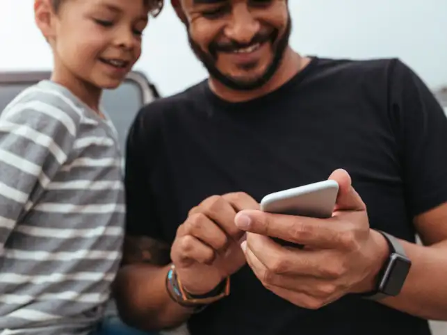 Smartphone_Parent_640x480_Thinkstock'