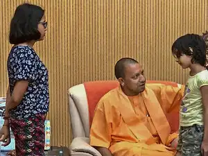 vivek-family-yogi-bccl