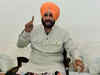 Accident should not be politicised: Sidhu; says wife attended to patients