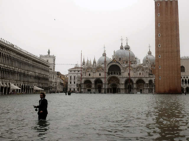Worst floods hit Venice