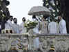 Deepika-Ranveer, dressed in ivory & gold, take their vows in a Konkani ceremony; Mana Shetty among guests at Lake Como