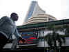 Sensex drops 100 points, Nifty50 tests 10,650 on weak global cues