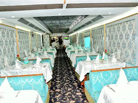 Lavish restaurants