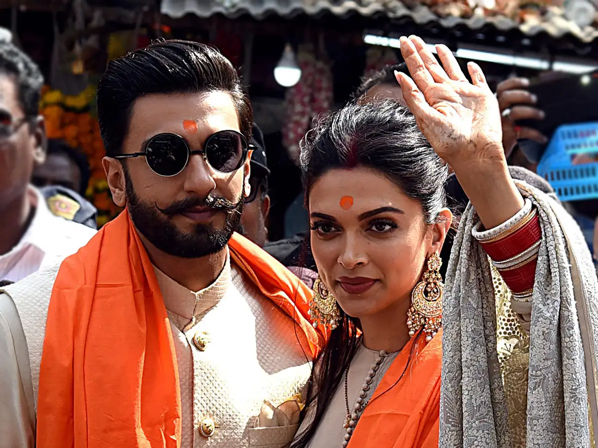 Image result for film actor in siddhi vinayak temple
