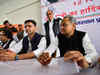 Race for Rajasthan CM heats up as supporters of Sachin Pilot & Ashok Gehlot enter shouting match