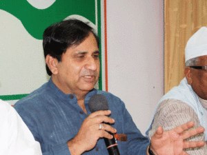Congress leader Shakeel Ahmad blames Modi govt for ban on Indian notes in Nepal
