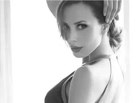 Iulia Vantur