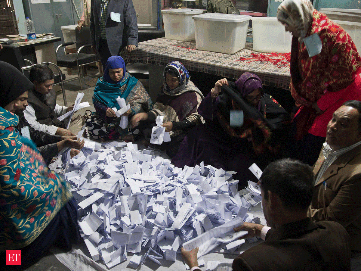 Voting Ends In Bangladesh Election 17 Killed In Poll Related Violence The Economic Times