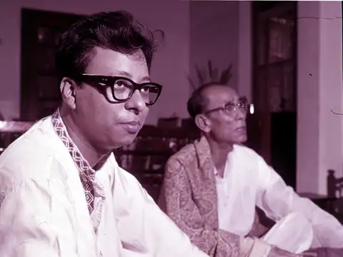 &lsquo;Chura Liya Hai Tumne Jo Dil Ko&rsquo;