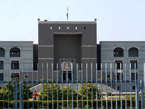 Gujarat HC frames issues in plea against Ahmed Patel's RS win