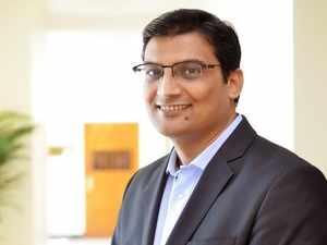 Navneet Munot-Executive Director & Chief Investment Officer