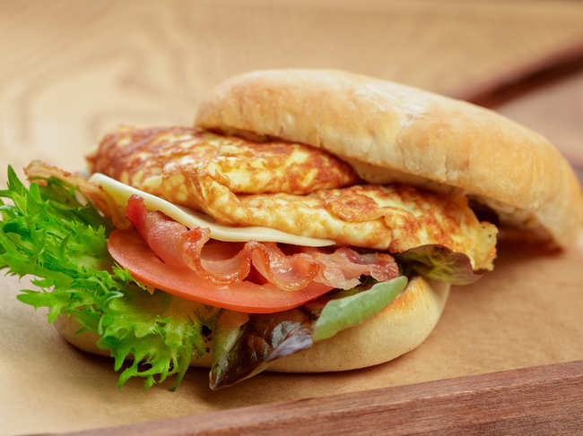 From clubs to vendors outside train stations: Omelette sandwiches is Mumbai’s comfort food