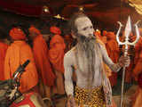 Devotees throng Kumbh for holy dip on Mauni Amavasya
