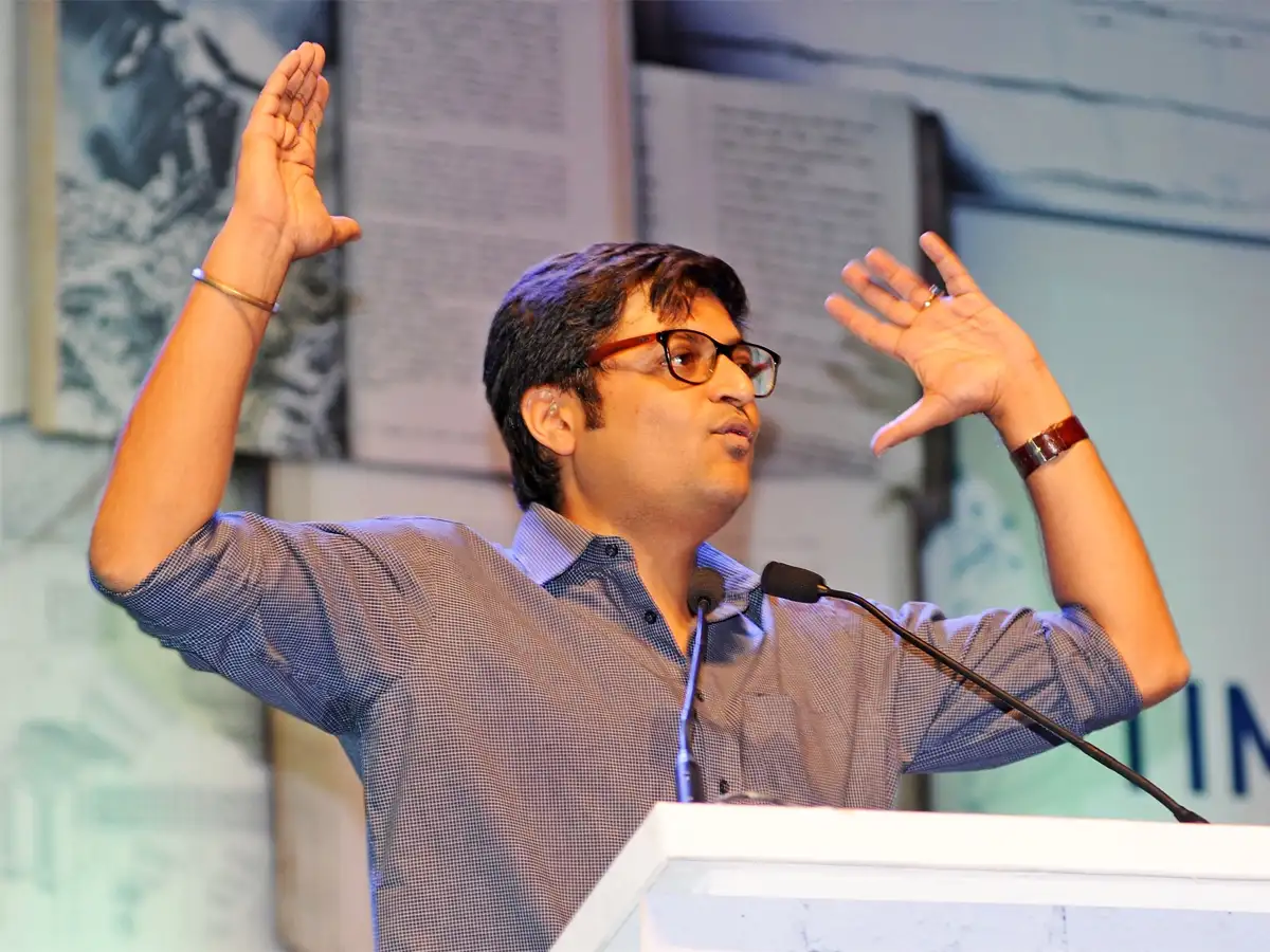 Republic Tv Latest News Videos Photos About Republic Tv The