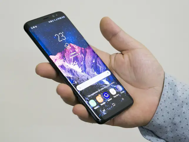 Galaxy S10+ vs Galaxy Note 9: What You Need to Know Galaxy S10+ vs Galaxy Note 9: What You Need to Know
