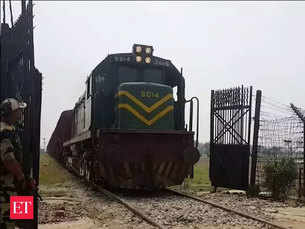 Pakistan suspends Samjhauta Express service in view of prevailing tensions with India