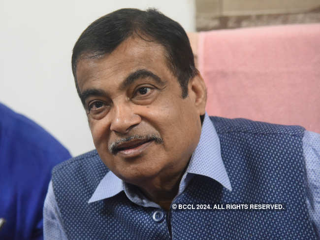 A wee drama: Nitin Gadkari's ‘number one’ aid for farmers is out-of-the-box